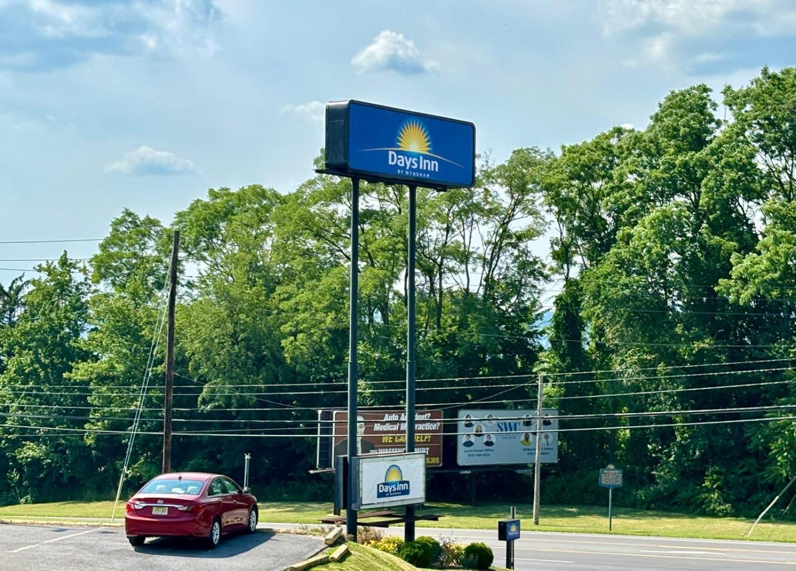 Days Inn By Wyndham Williamsport Eksteriør billede