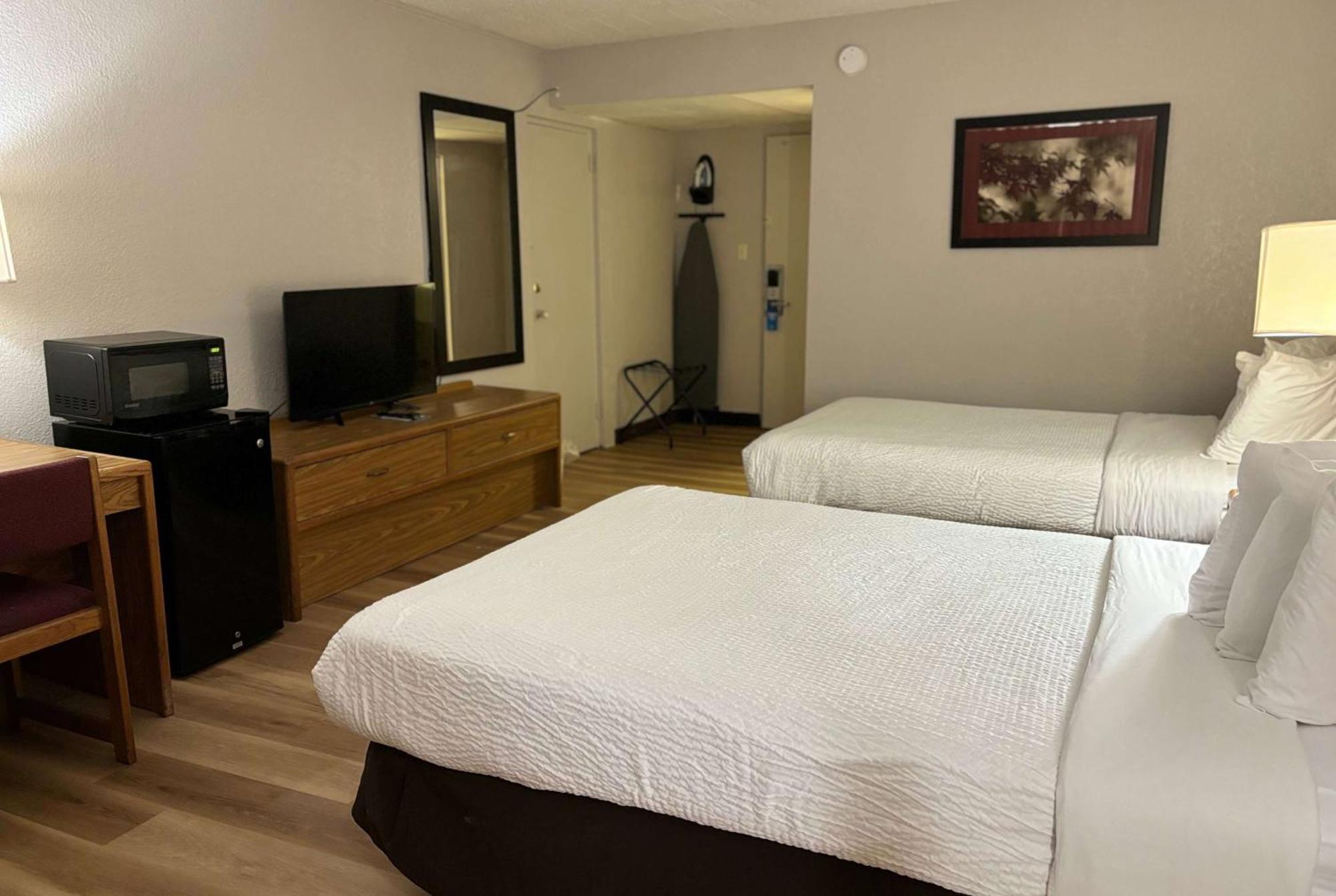 Days Inn By Wyndham Williamsport Eksteriør billede
