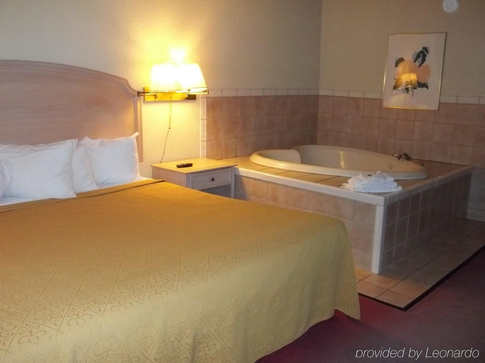 Days Inn By Wyndham Williamsport Eksteriør billede